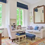 The London Agent Hyde Park King Bed