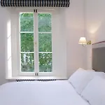 The London Agent Hyde Park King Bed