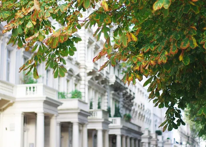 The London Agent Hyde Park King Bed
